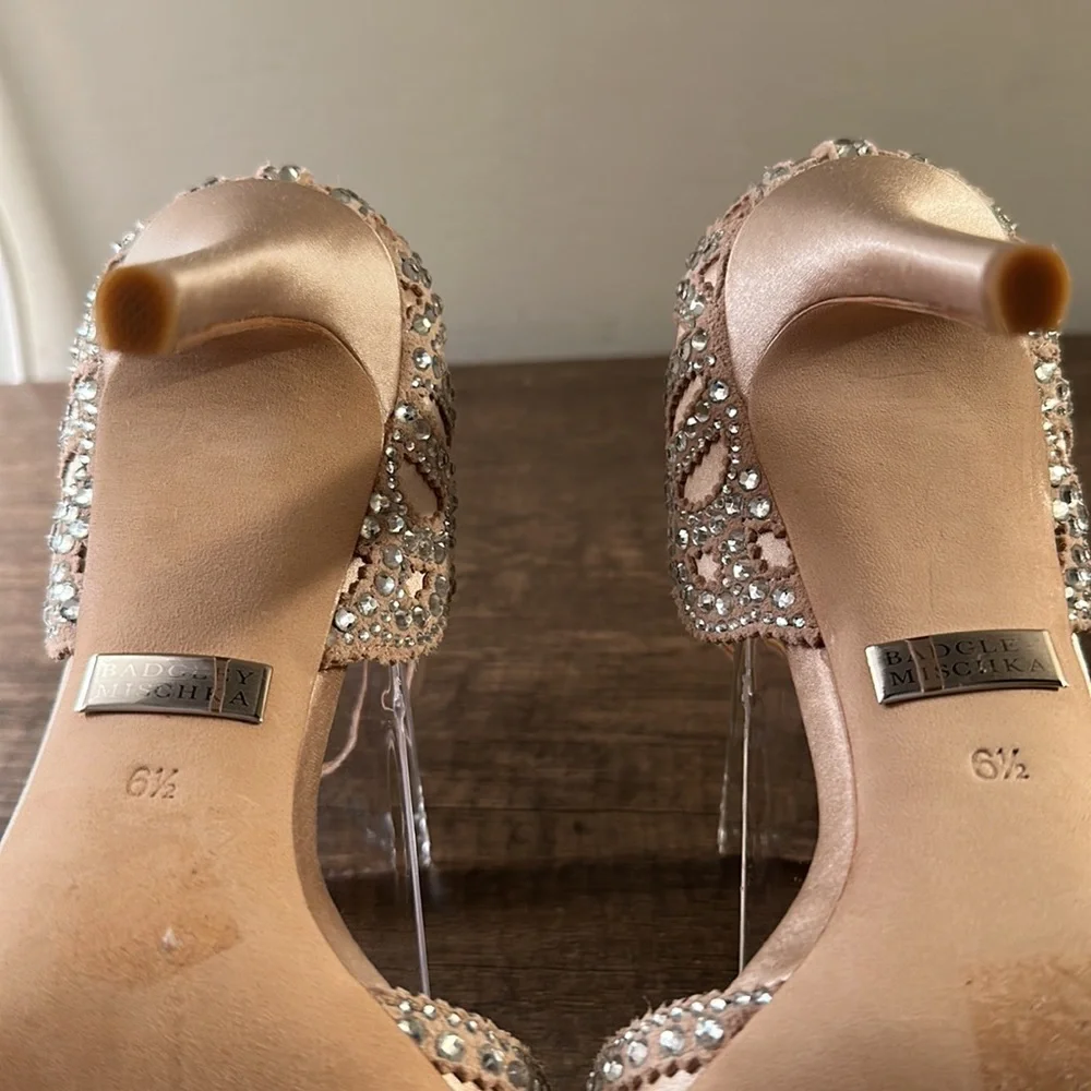 Elegant  BADGLEY MISCHKA Roxy Sandals. - Picture 11 of 13
